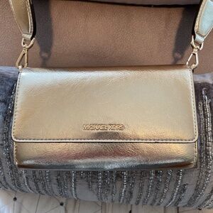 MK purse